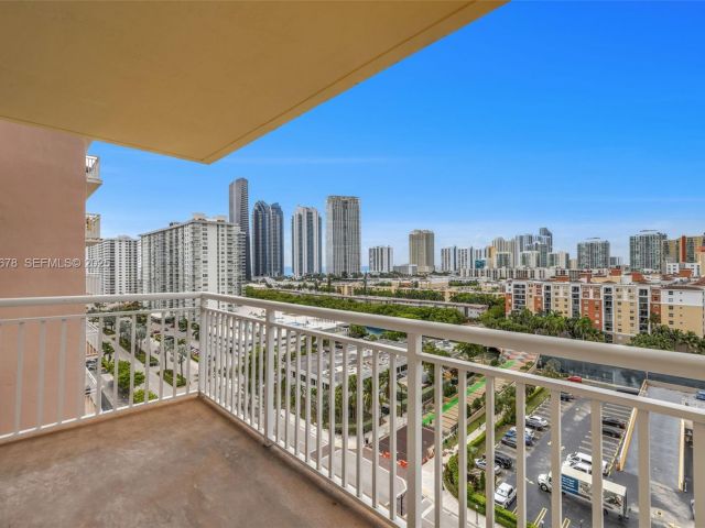 Apartment for sale  Unit #1415 - photo 6856888