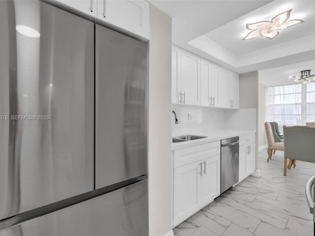 Apartment for sale  Unit #1415 - photo 6856897