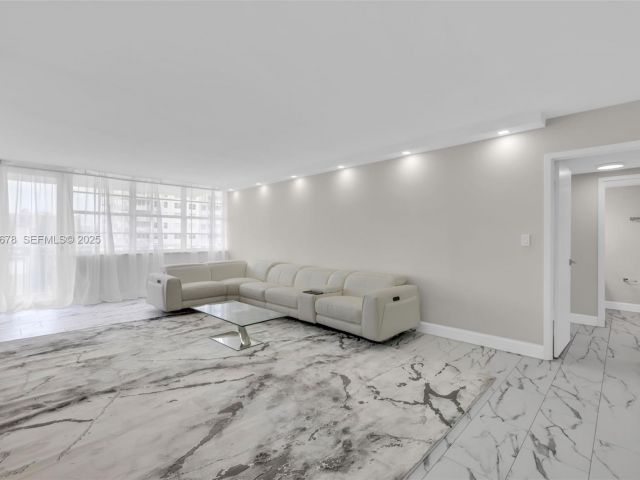 Apartment for sale  Unit #1415 - photo 6856901