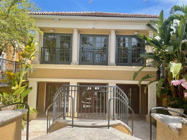 Home for rent at 2891 NE 185th St 1006 - photo 7484021