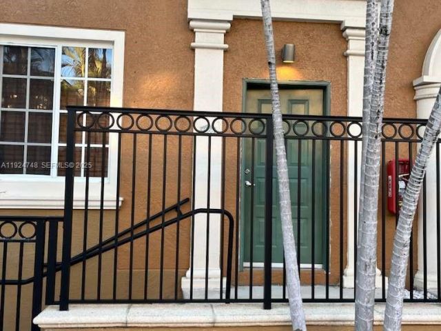 Home for rent at 2891 NE 185th St 1006 - photo 7484026