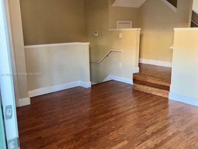 Home for rent at 2891 NE 185th St 1006 - photo 7484031