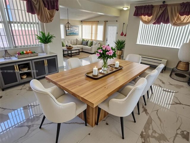 2-bedroom home for rent in Pembroke Pines - 7601 NW 13th St - MondialRealty