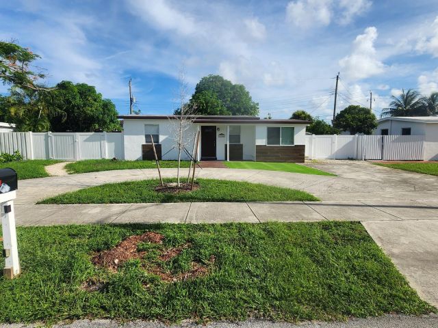 Home for rent at 1754 NE 48th Court - photo 6856757