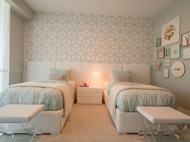 Apartment for rent  Unit # - photo 6857278