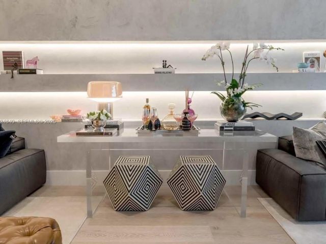 Apartment for rent  Unit # - photo 6857283