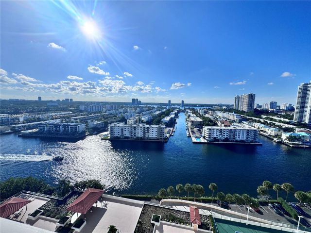 2-bedroom condo for rent in Sunny Isles Beach - 290 174th St 1906 - MondialRealty