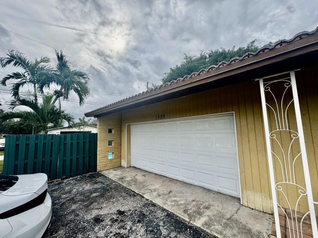 Home for rent at 1520 N 25th Avenue - photo 6927609