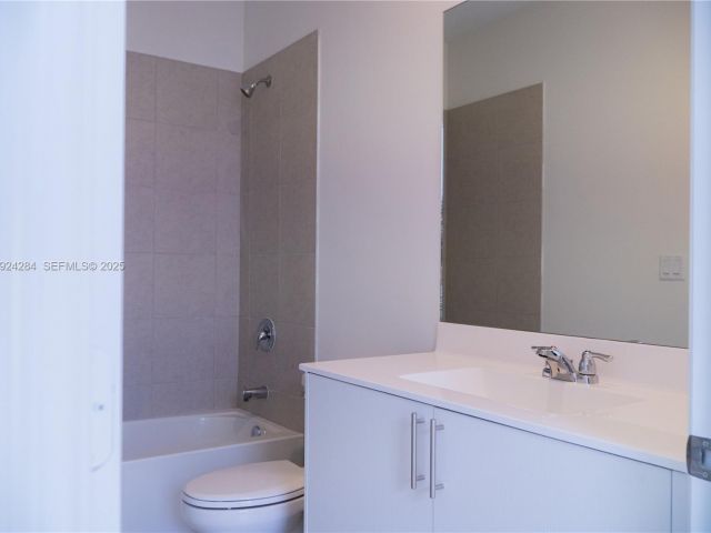 Home for rent at 27651 SW 155 CT 0 - photo 7511228