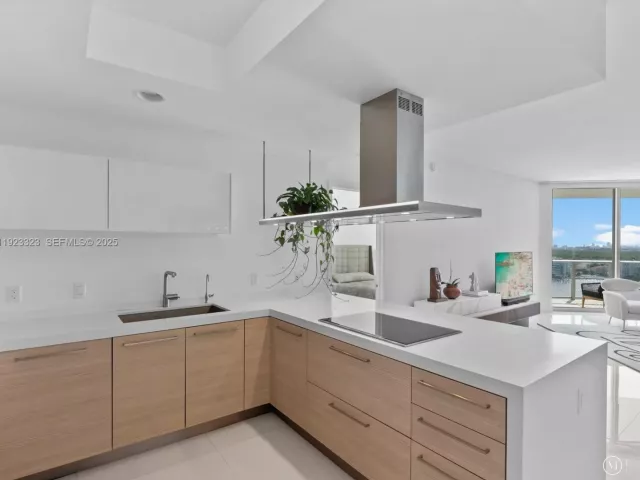 Apartment for sale  Unit #1104 - photo 6860408