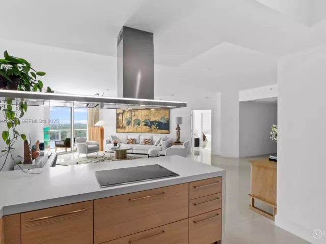 Apartment for sale  Unit #1104 - photo 6860409