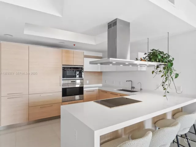 Apartment for sale  Unit #1104 - photo 6860410