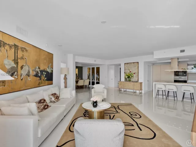 Apartment for sale  Unit #1104 - photo 6860417