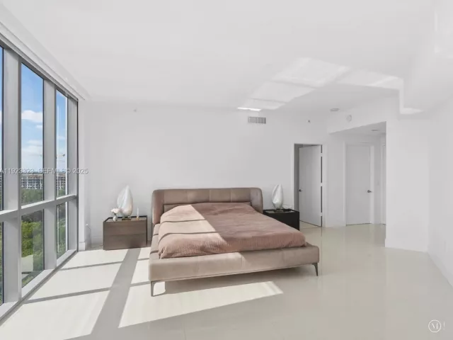 Apartment for sale  Unit #1104 - photo 6860407