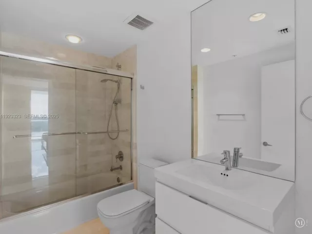 Apartment for sale  Unit #1104 - photo 6860399