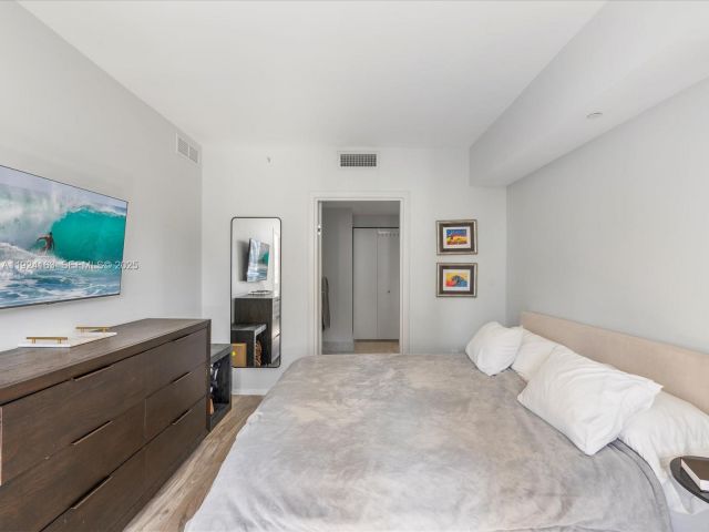 Apartment for sale  Unit #1603 - photo 6861129