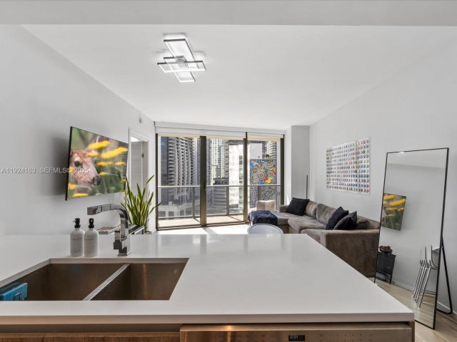 Apartment for sale  Unit #1603 - photo 6861144