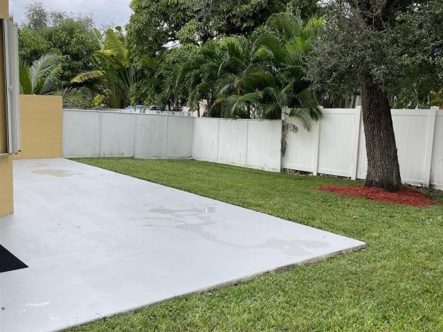 Home for rent at 191 NW 152nd Lane - photo 6859065