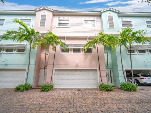 Home for rent at 477 NE 1st Street - photo 6858765