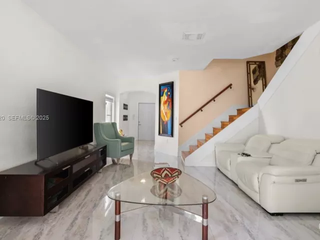3-bedroom home for sale in Doral - 8362 NW 107th Ct 7-24 - MondialRealty