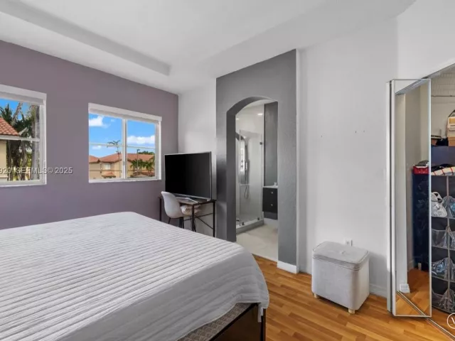 3-bedroom home for sale in Doral - 8362 NW 107th Ct 7-24 - MondialRealty