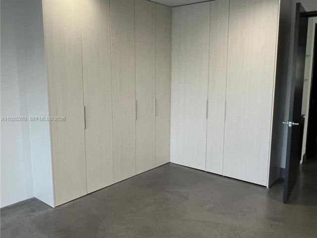 Home for rent at 21025 NE 38th Ave 81 - photo 6862717