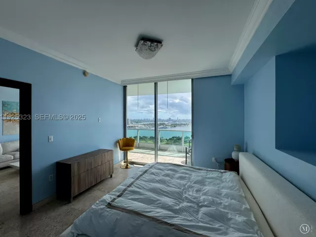 1-bedroom condo for rent in Miami - 900 Biscayne Blvd 2604 - MondialRealty