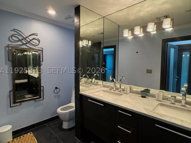 1-bedroom condo for rent in Miami - 900 Biscayne Blvd 2604 - MondialRealty