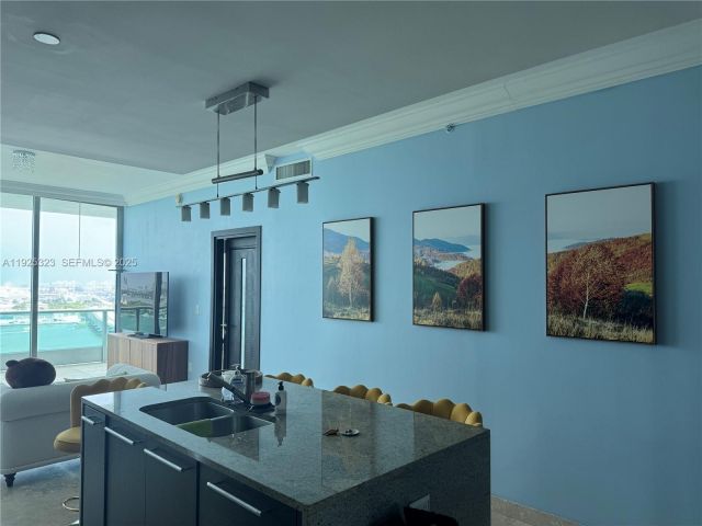 Apartment for rent  Unit #2604 - photo 6861190