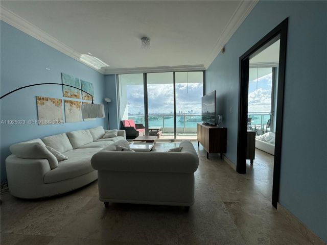 Apartment for rent  Unit #2604 - photo 6861201