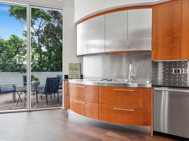 Apartment for sale  Unit #401 - photo 6858931