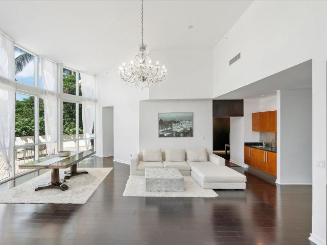 Apartment for sale  Unit #401 - photo 6858942