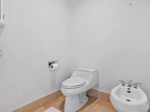3-bedroom condo for sale in Sunny Isles Beach - 18101 Collins Avenue 401 - MondialRealty