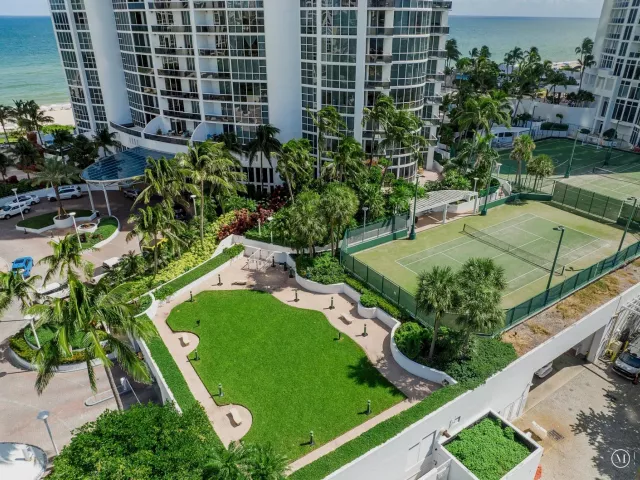 3-bedroom condo for sale in Sunny Isles Beach - 18101 Collins Avenue 401 - MondialRealty
