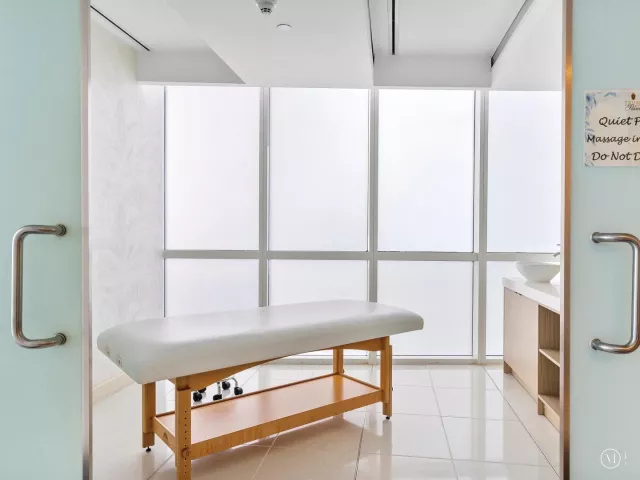3-bedroom condo for sale in Sunny Isles Beach - 18101 Collins Avenue 401 - MondialRealty