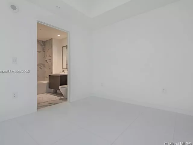 2-bedroom condo for sale in Miami - 851 NE 1st Ave 1608 - MondialRealty
