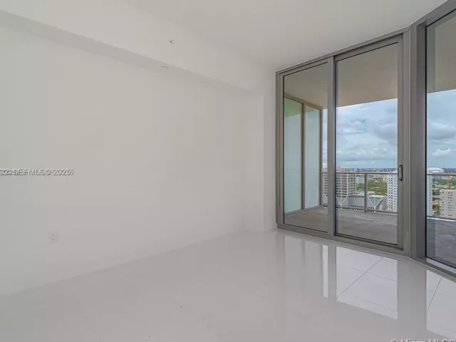 2-bedroom condo for sale in Miami - 851 NE 1st Ave 1608 - MondialRealty