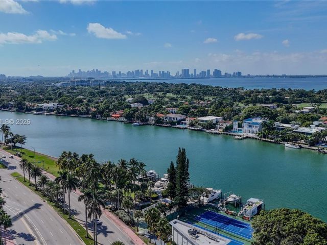 condo for sale in Miami Beach - 5445 Collins Ave 1504 - MondialRealty