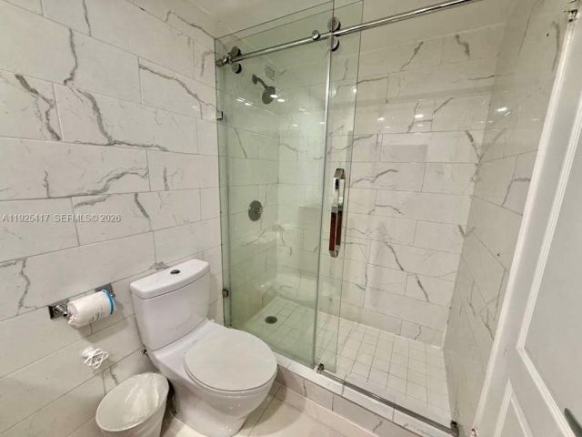 condo for sale in Miami Beach - 5445 Collins Ave 1504 - MondialRealty