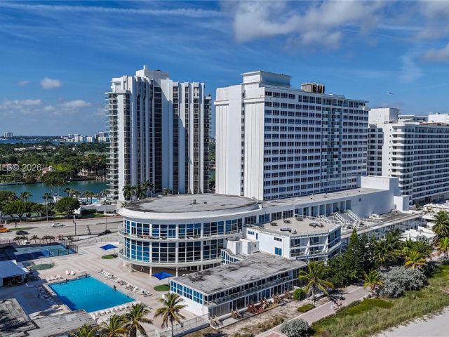condo for sale in Miami Beach - 5445 Collins Ave 1504 - MondialRealty