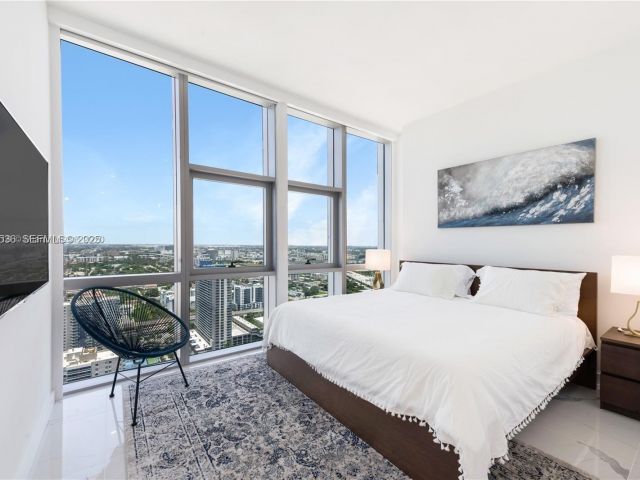 Apartment for sale  Unit #3308 - photo 6861398