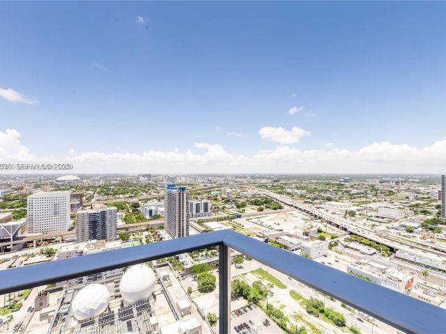 Apartment for sale  Unit #3308 - photo 6861403