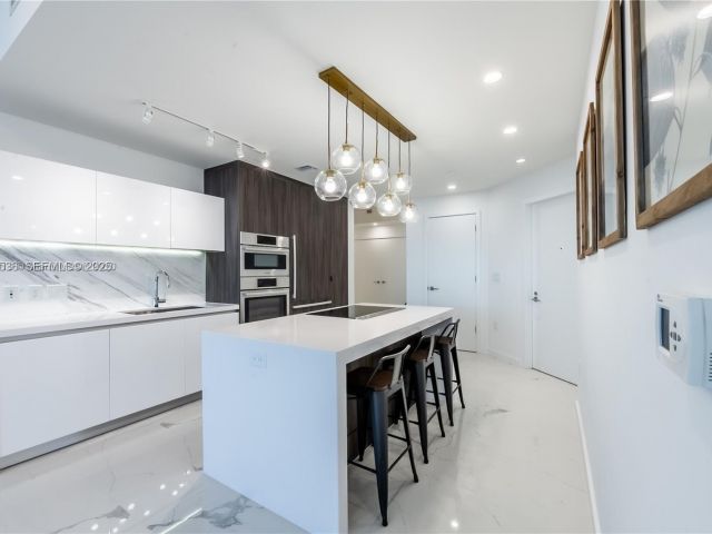 Apartment for sale  Unit #3308 - photo 6861406