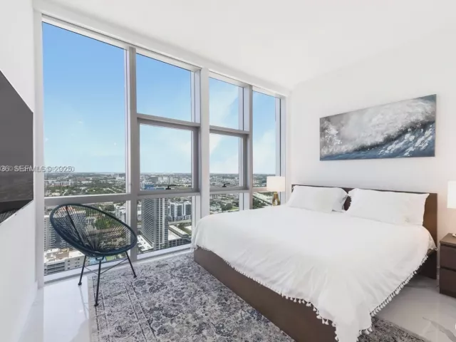 2-bedroom condo for sale in Miami - 851 NE 1st Ave 3308 - MondialRealty