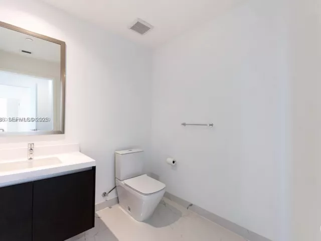 2-bedroom condo for sale in Miami - 851 NE 1st Ave 3308 - MondialRealty