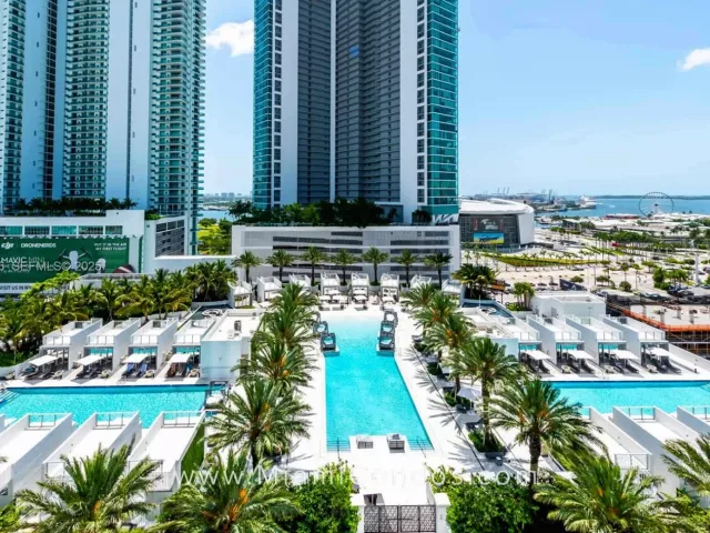 2-bedroom condo for sale in Miami - 851 NE 1st Ave 3308 - MondialRealty