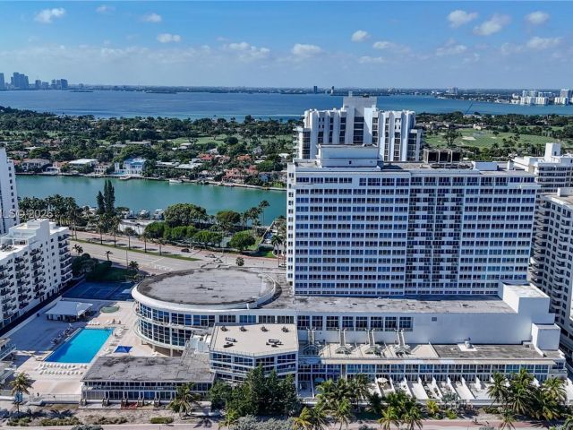condo for sale in Miami Beach - 5445 Collins Ave 610 - MondialRealty