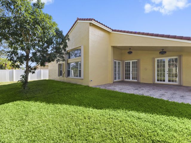 Home for sale at 18921 SW 15th Street - photo 6865109