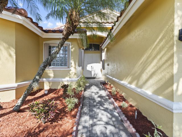 Home for sale at 18921 SW 15th Street - photo 6865110