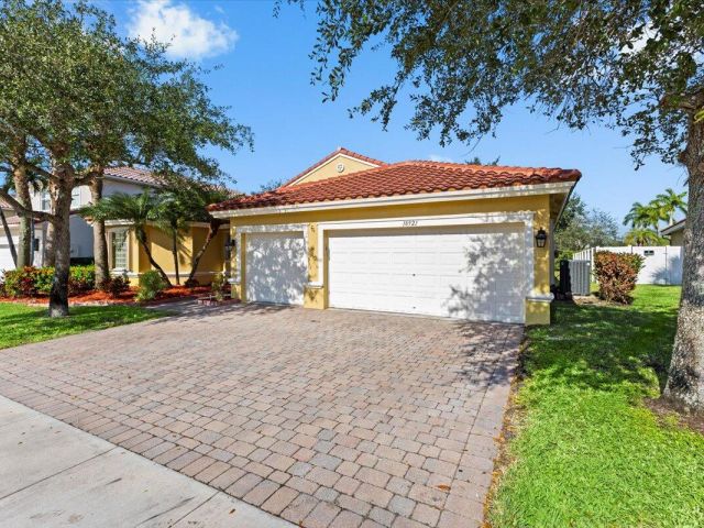 Home for sale at 18921 SW 15th Street - photo 6865112